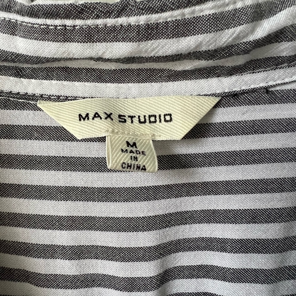 MAX STUDIO button down high low shirt - NWOT - medium - Picture 3 of 5